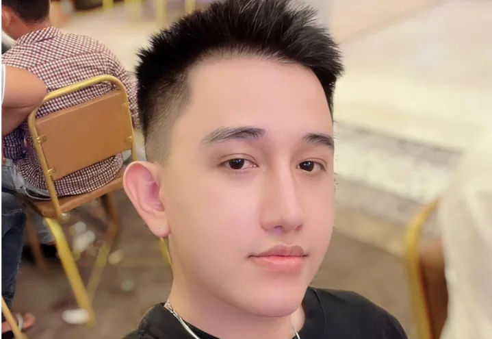 Nguyễn Thành Long (32 tuổi)